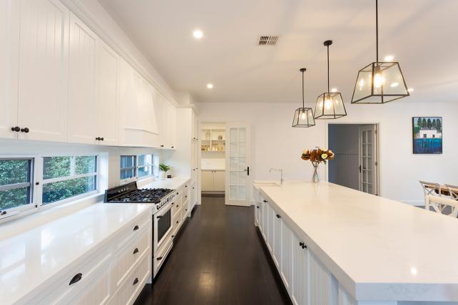 Heatherfield custom home build - white kitchen 2